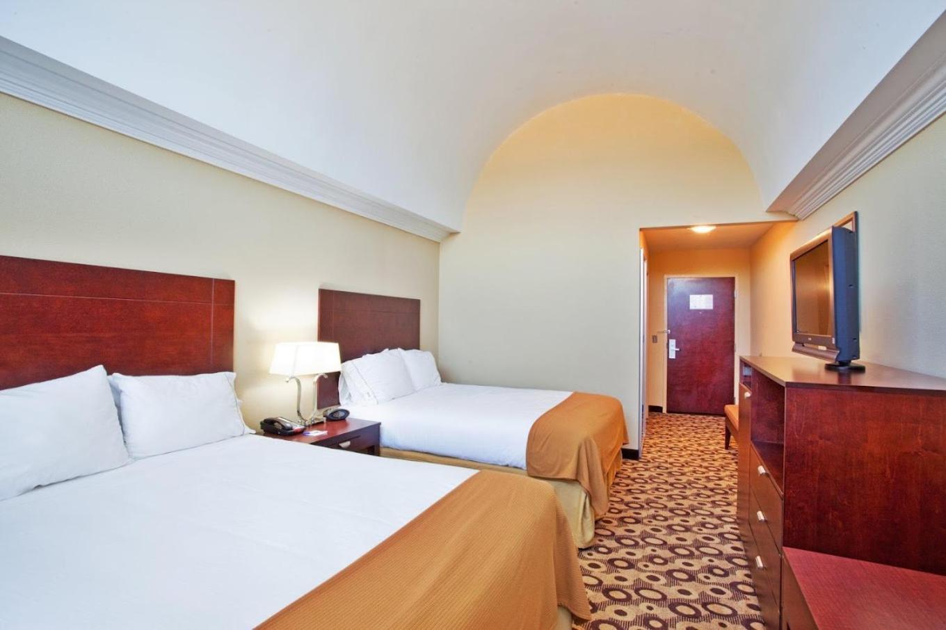 Express & - I-475 By Ihg Macon